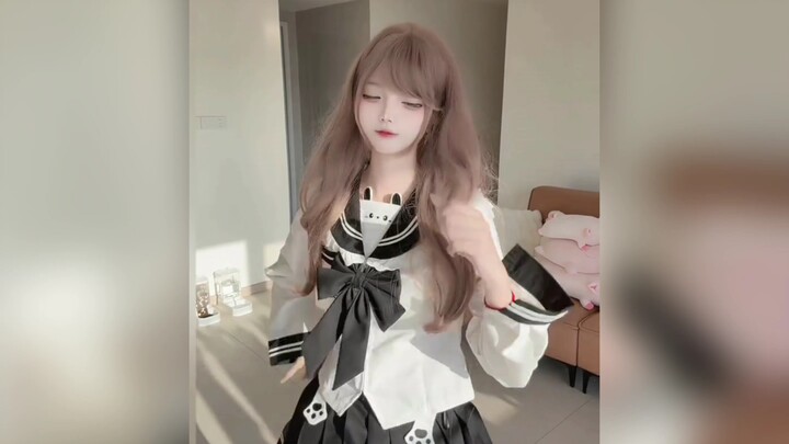 Điểm lại những màn dance cover hóa trang đình đám nhất tháng Tư, hãy để lại bình luận xem bạn thấy m