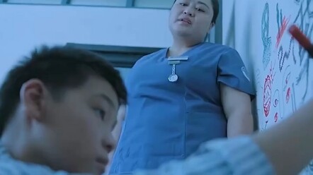 Bác sĩ cứ bám lấy lỗi của đứa trẻ, rồi bi kịch liên tiếp xảy ra – thật kinh hoàng! “Nhà thương điên”