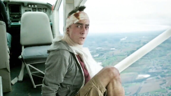 Người đàn ông phát hiện mình còn có thể sống thêm 60 năm, vậy mà lại livestream nhảy khỏi máy bay!