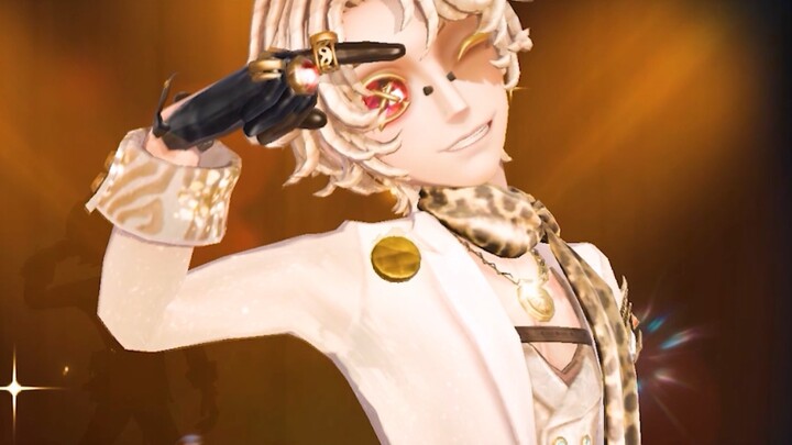 Terlalu mempesona sampai aku tak bisa berkata-kata.