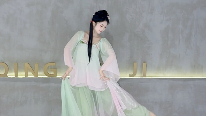 Nếu cảnh núi sông trong lòng tôi đều hiện rõ trong mắt em