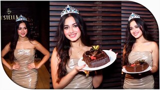 Birthday Girl 💃Jannat Zubair 😍 Looking Beautiful Cake Cutting🔥