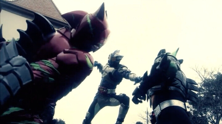 My son, your uncle You and I are here to kill you.