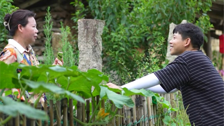 Di musim Sanfu, wajib banget menyajikan sup bebek jahe untuk keluarga!