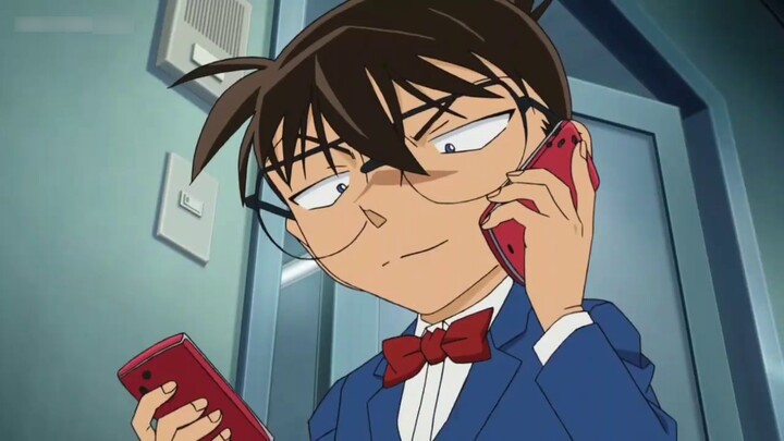 Terkejut: Conan sebenarnya mengancam Heiji dengan suaranya...