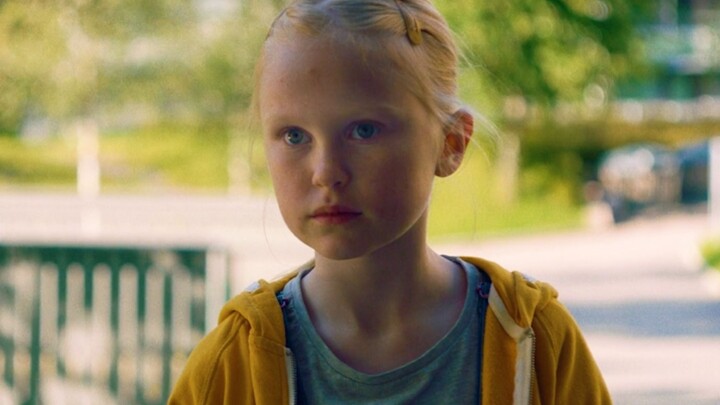 This little girl is truly a born villain, a film about human nature.