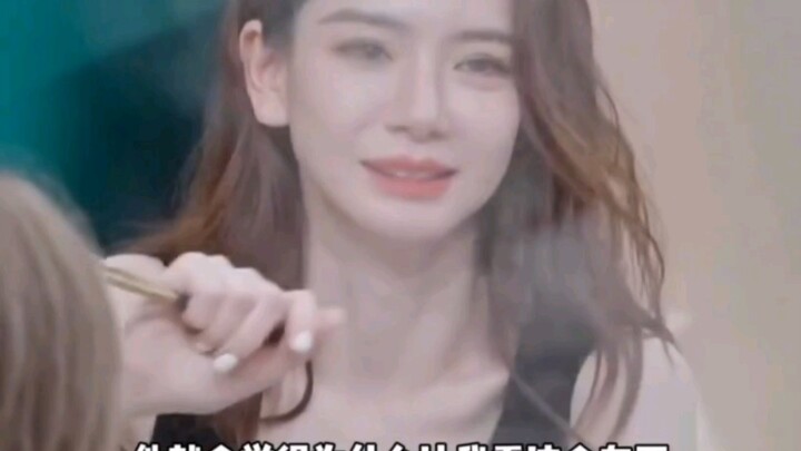 Li Chengxuan tidak menonton adegan ciuman Qi Wei! Sementara itu, Qi Wei justru menonton adegan ciuma