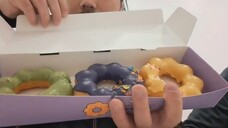 ASMR EATING SOUNDS - MOCHI DONUTS & RAMEN CORNDOG