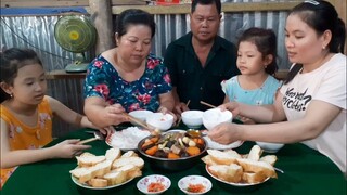 Vịt Nấu Sa Tế Chấm Bánh Mì Món Ngon Khó Cưỡng| TKQ & Family T537