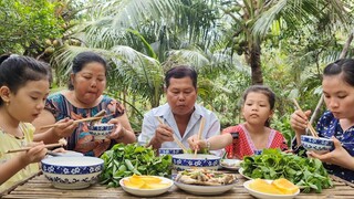 Bữa Cơm Ngon Nhất Ngày với Món Cá Đối Kho Me Chấm Rau Vườn Các Loại| TKQ & Family T770