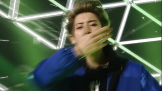الجميع يضعون المكياج! أغنية EXO "Call Me Baby" على الهواء مباشرةً