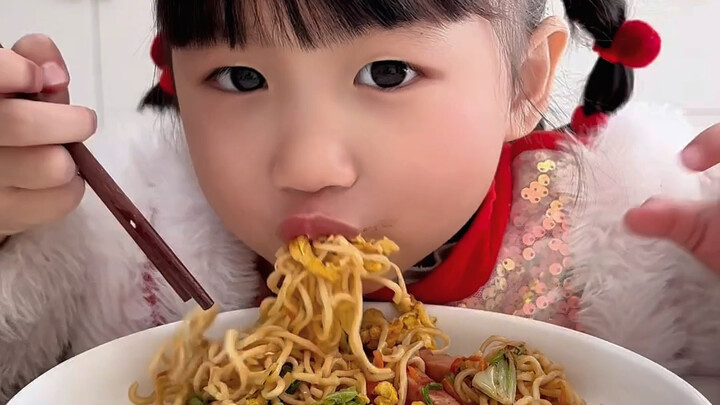 My little sister loves mushrooms so much, but my big sister won’t touch them.