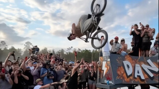 热爱是所有的理由和答案#极限运动 #老外真会玩 #高难度动作 #该行为存在风险请勿轻易模仿