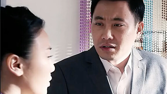 Đồ đệ phản bội sư phụ, khiến sư phụ bị ép phải từ chức, ngờ đâu khách hàng lại không chấp nhận.