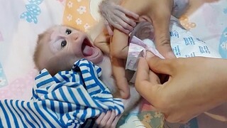 Mom diaper for baby Mino