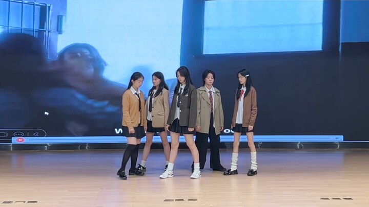 Longshi High School Kpop Club | Ditto Cover Dance