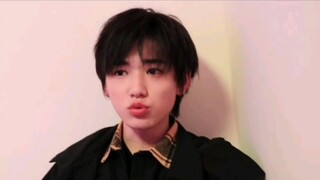 [Tống Á Hiên] Đoạn này dễ thương quá! Em dễ thương đến mức hét lên luôn. Dễ thương quá ah...