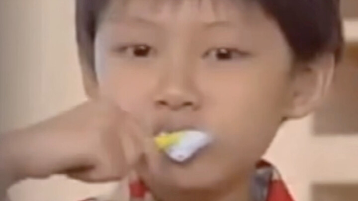 เหวินจวิ้นฮุยตอนเด็กน่ารักเหมือนหนูเลย