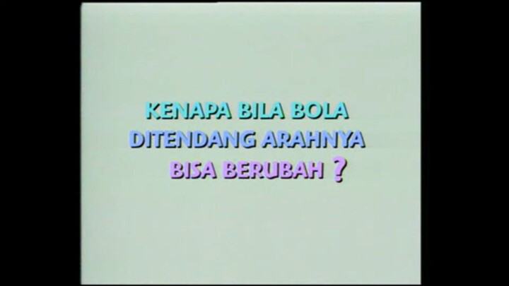 RAHASIA HIDUP - KENAPA BILA BOLA DITENDANG ARAHNYA BISA BERUBAH