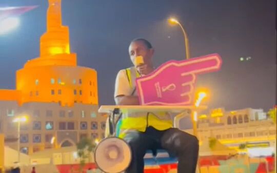 Qatar’s metro guide goes viral online with his hilarious accent!