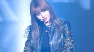 A Collection of Hirai Momo's Center Dance Breaks You Might Not Have Seen Yet