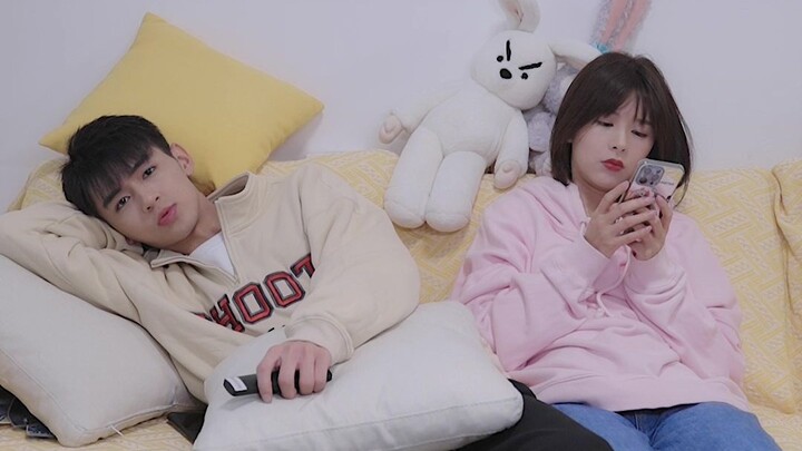 หรือว่าตอนนี้แม้แต่คู่รักก็เริ่มแข่งขันกันแล้วเหรอ?