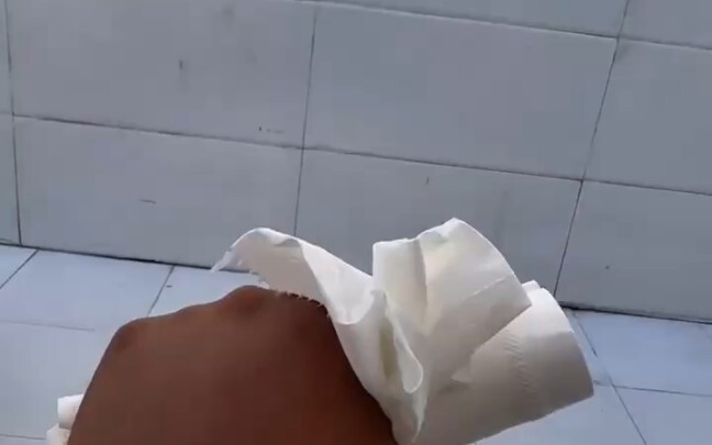 麻烦你恢复一下你那骄傲不逊的样子。