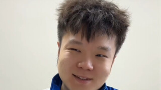 我把同学放心里，同学把扛肩上
