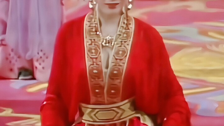 “Di istana ini, setiap batu bata dan ubin mengajari saya bagaimana menjadi seorang wanita yang tak t