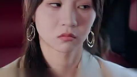 Dia kakak nominalku , kami  tak  sengaja tidur,aku hamil  baru saat aku pergi dia sadar mencintaiku