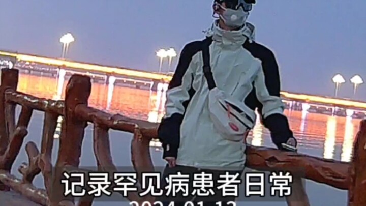 ผ่านวันเวลาที่ไร้คนเหลียวแลไปให้ได้ จึงจะพบบทกวีและดินแดนไกลโพ้น