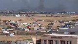 🎥Kepulan asap akibat pemboman zionis yang sedang berlangsung di Khan Yunis terlihat dari Rafah