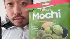 ASMR EATING SOUNDS - MATCHA MOCHI