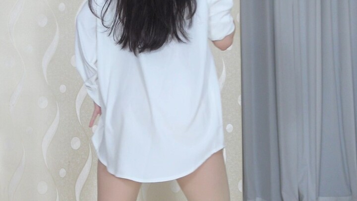 TAIL เสื้อเชิ้ตขาว ชุดยูนิฟอร์ม OL ด้านหลัง C3256