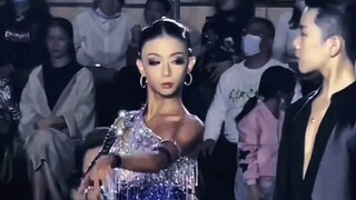 【مختارات المونتاج الأخيرة】مسرح مضاعفة السعادة