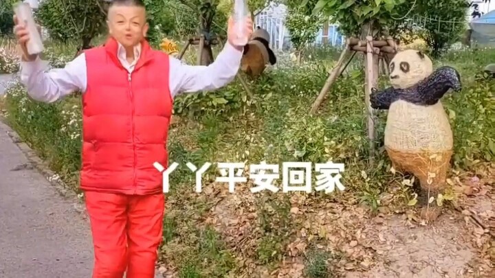 Homo Sapiens TV: Yaya’s triumphant return home! (Joyful)