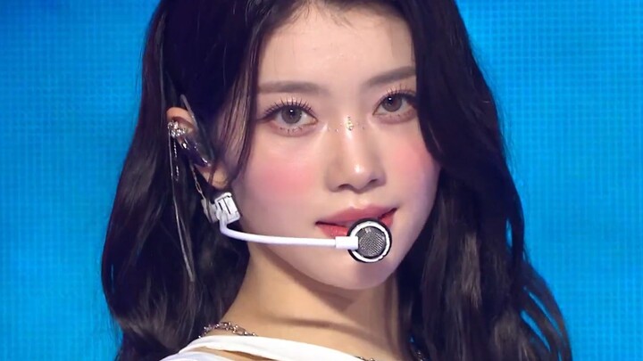 Kep1er's latest comeback track "Shooting Star" performance stage on 240612