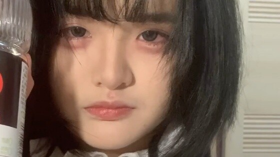 Ujian masuk perguruan tinggi sudah berakhir. Ibu saya berkata dia akan mematahkan kaki saya jika say