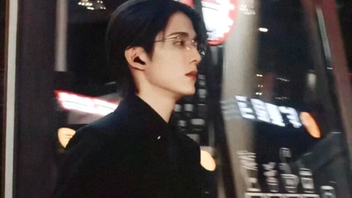 [กวงหยวน] มีใครชอบการเดินของเป้ยบ้างไหมคะ? ฉันเป็นคนเดียวรึเปล่าที่คิดว่าเป้ยมีหุ่นที่น่าทึ่ง?