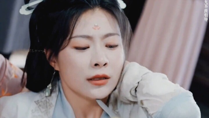 Two Beauties Born on the Same Day: The Reversed Fate Saga of the Lucky Carp Imperial Noble Consort a
