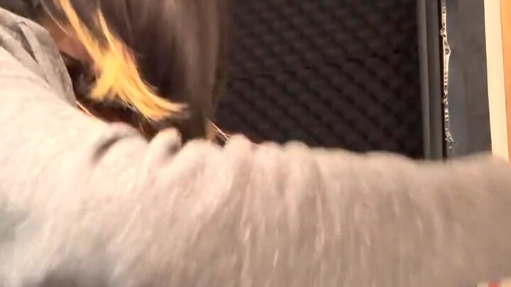 إلى موهبتي التي تعيش إلى الأبد في لهيب النار.