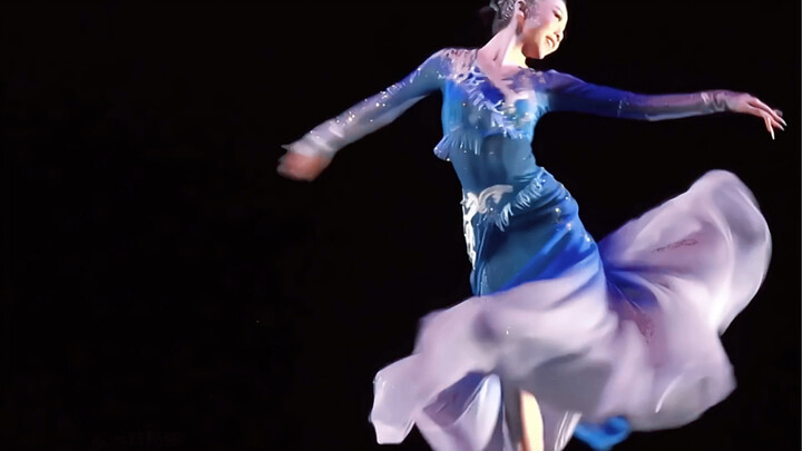 "The mermaid left the water and her tail turned into legs to dance gracefully"