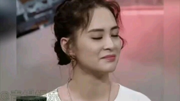 อาเจียวกลับกลายเป็นแฟนตัวยงของมิกกี้! นี่ไม่ใช่ภาพสะท้อนที่แท้จริงของเหล่าแฟนคลับตัวจริงที่เห็นแฟนคู