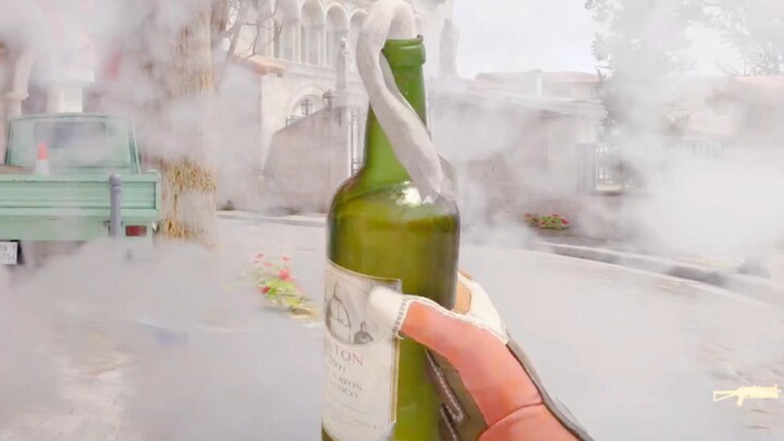 “CS2 smoke grenades are very effective; I’ve already put out the fire inside.”