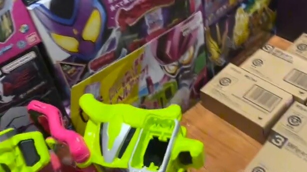 ماذا! هدية مجانية لـ 100 حزام؟ تم الإعلان عن قائمة الفائزين بالسيف الفاخر من CSM، تهانينا للمتابعين 