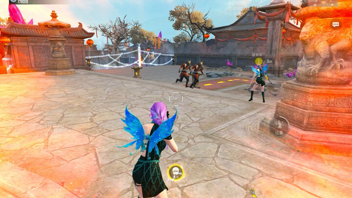 Bạn trai này bảo quái vật năm mới khó đánh lắm à?