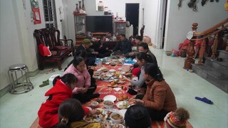 Cả nhà A Tú về nhà ăn Tết