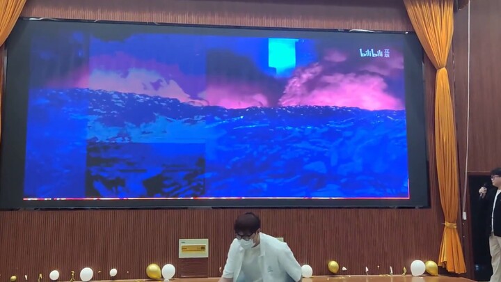 Mình đã đạt giải nhì cuộc thi lồng tiếng cấp trường với số phận và lồng tiếng khổng lồ, yeah✌