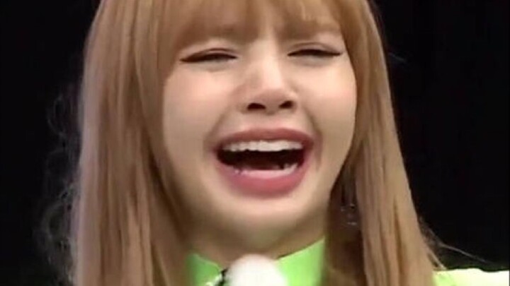 【Lisa】Encountering Bugs in Front of My Sister vs. Encountering Bugs Alone... Hilarious Classic Scene