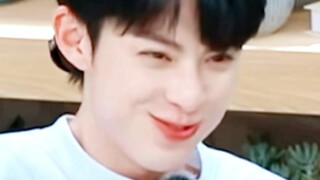 Taohuawu Naughty Boy is here!!! How can there be such a cute and adorable boy in this world!!!